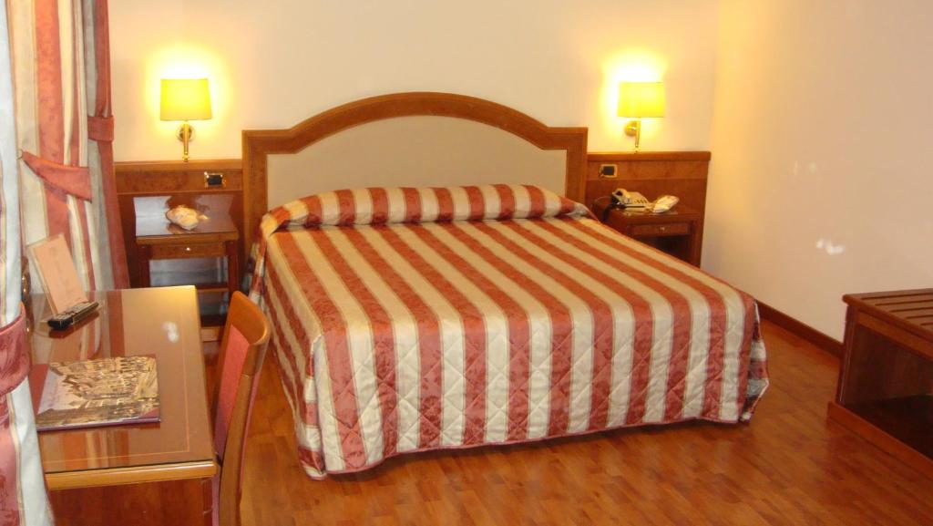 Albergo Corona Domodossola Room photo