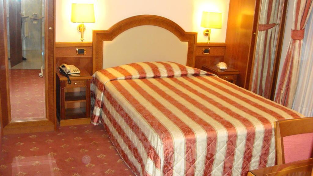 Albergo Corona Domodossola Room photo